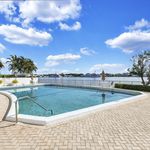 Rent 2 bedroom apartment of 1247 m² in West Palm Beach