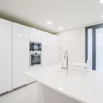 Rent 4 bedroom apartment of 281 m² in Alcobendas