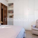 Affitto 5 camera appartamento di 208 m² in Roma