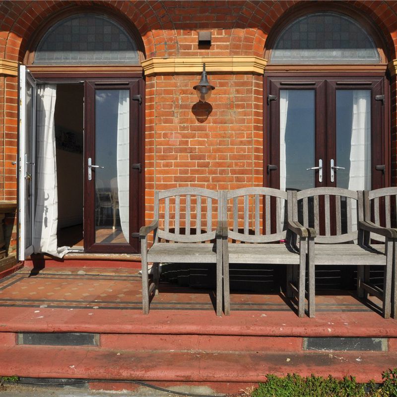 apartment for rent at West Cliff Mansions, Cliff Street, CT11, England Ramsgate