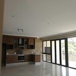 Rent 4 bedroom house of 270 m² in Pretoria