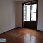 Rent 6 bedroom apartment of 120 m² in Genova