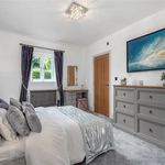 Rent 5 bedroom house in Macclesfield