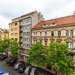 Pronajměte si 3 ložnic/e byt o rozloze 69 m² v Praha