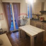 Affitto 4 camera appartamento di 105 m² in Bologna