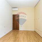 Affitto 4 camera appartamento di 132 m² in Milano