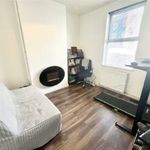 Rent 2 bedroom house in Totterdown