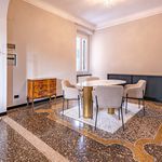 Affitto 9 camera appartamento di 170 m² in Genoa