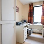 Huur 4 slaapkamer appartement van 200 m² in Sint-Stevens-Woluwe