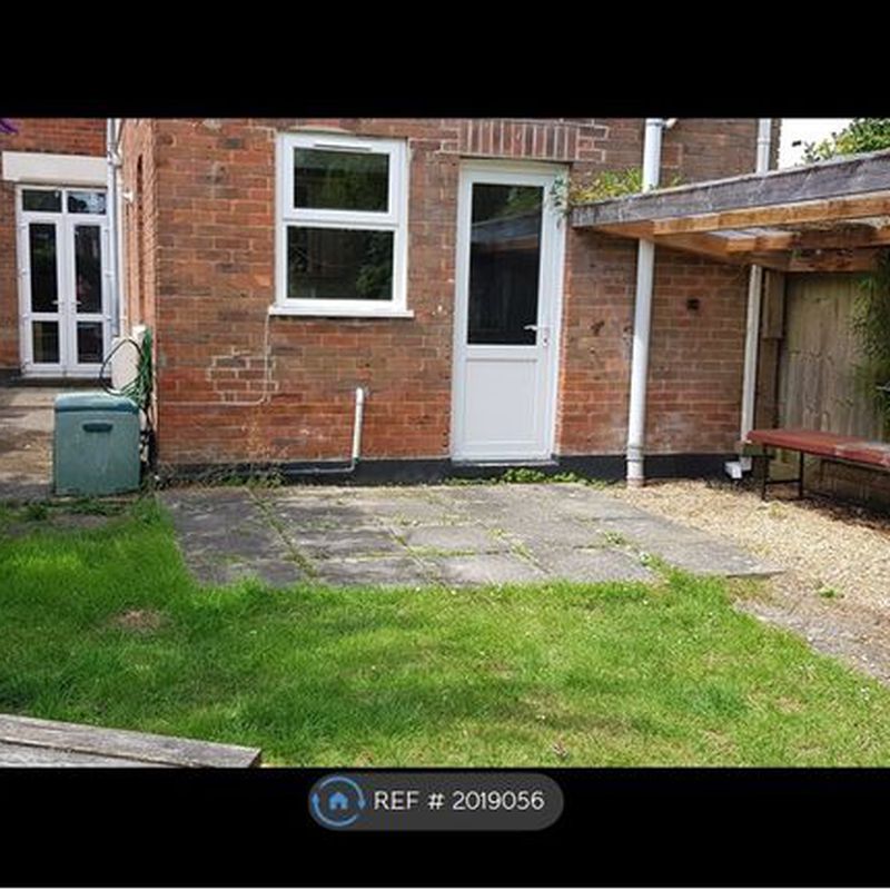Detached house to rent in Queensland Road, Bournemouth BH5 Pokesdown