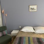 Rent 3 bedroom apartment of 102 m² in Bordeaux