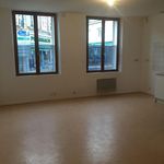 Rent 2 bedroom apartment of 49 m² in St just en chaussee