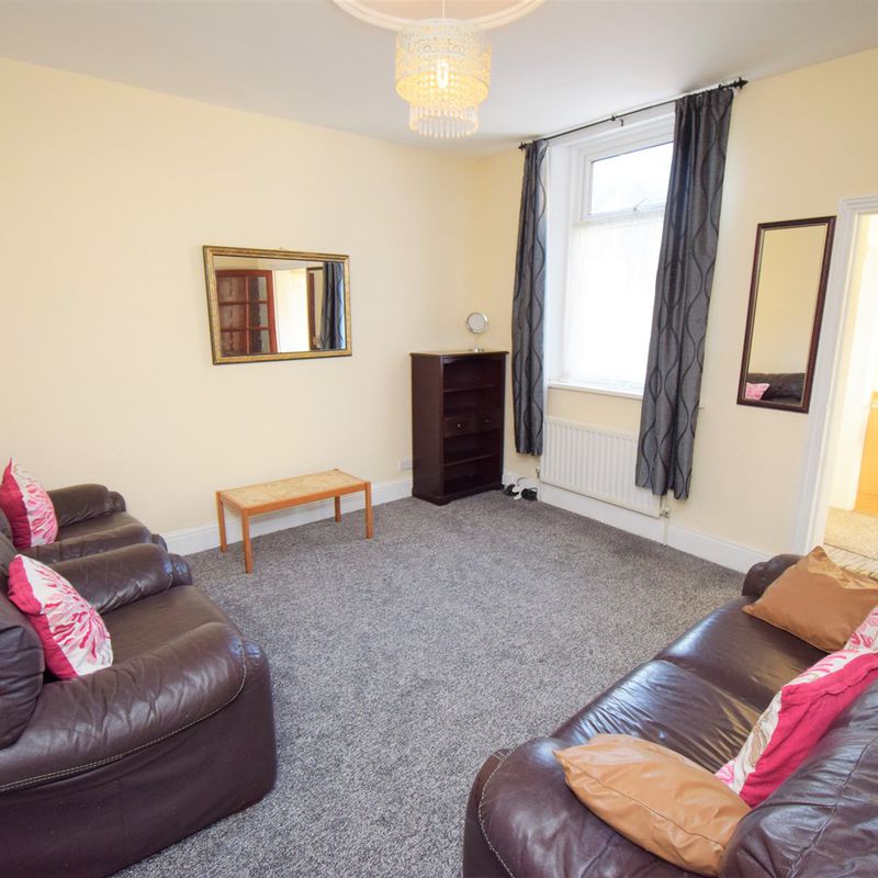 To Let in Spital Tongues for £100 PPPW
