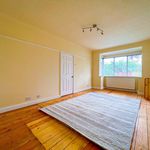 Rent 5 bedroom flat in West Molesey
