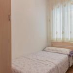 Rent a room of 80 m² in Chiva