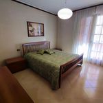 Affitto 2 camera appartamento di 95 m² in Ragusa