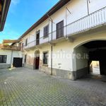 Affitto 4 camera casa di 478 m² in Legnano
