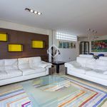 Rent 4 bedroom apartment of 187 m² in Valencia