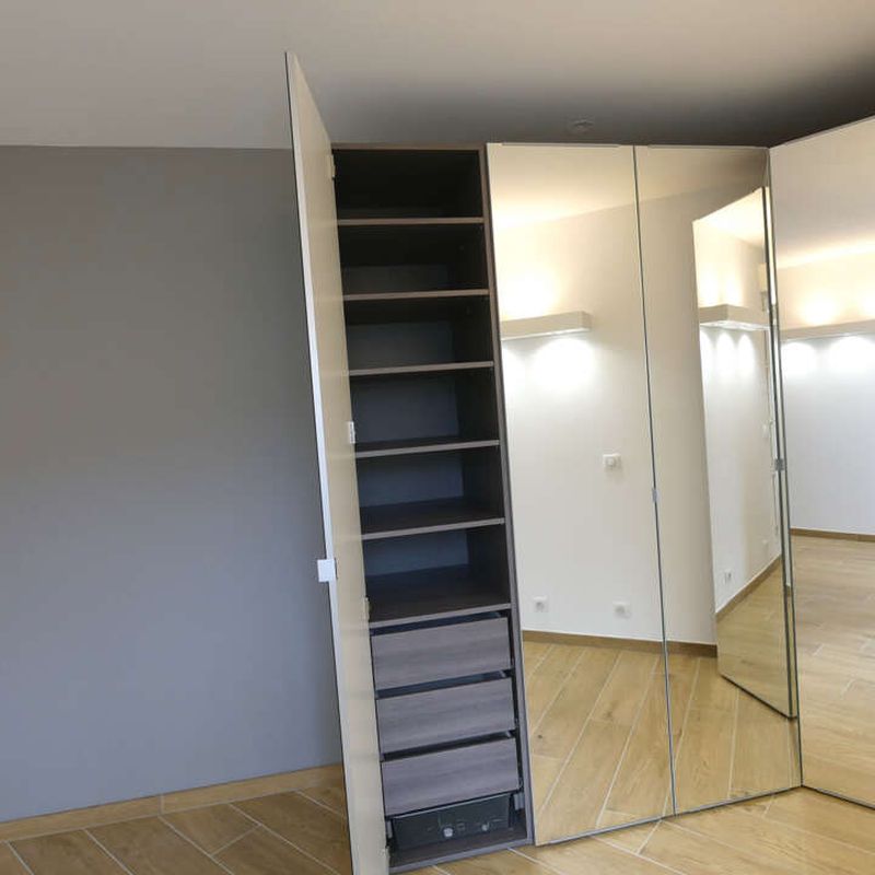 Location appartement 4 pièces 128 m² Annecy (74000)