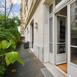 Appartement de 310 m² avec 7 chambre(s) en location à Paris