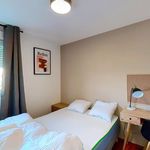 Rent a room of 136 m² in Bordeaux