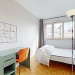 Appartement de 10 m² avec 3 chambre(s) en location à Clichy