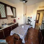 Rent 4 bedroom apartment of 121 m² in Palermo