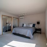 Rent 2 bedroom apartment of 131 m² in Kirkland