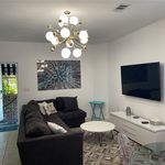 Rent 2 bedroom apartment of 279 m² in Miami