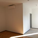 Rent 5 bedroom apartment of 62 m² in Orange