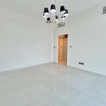 Rent 2 bedroom apartment of 140 m² in Dubai