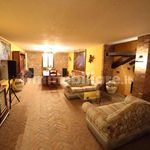 Affitto 5 camera casa di 510 m² in Galliate Lombardo