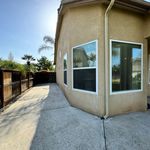 Rent 4 bedroom house of 190 m² in Fresno