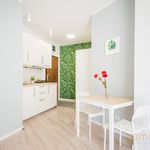 Wynajmij 1 sypialnię apartament z 25 m² w Warszawa