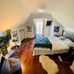 Huur 4 slaapkamer appartement van 280 m² in Wezembeek-Oppem
