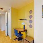 Rent a room of 247 m² in Nanterre