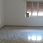 Affitto 3 camera appartamento per studenti di 100 m² in Palermo
