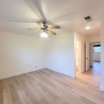 Rent 4 bedroom house of 176 m² in Huntington Beach