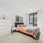 Rent 1 bedroom apartment of 579 m² in Teddington