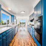 Rent 4 bedroom apartment of 301 m² in Auburn