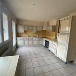 Rent 5 bedroom house of 103 m² in Salornay-sur-Guye