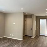 Rent 3 bedroom apartment of 151 m² in Irvine