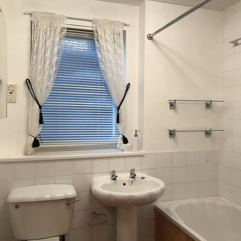 2 Bedroom Flat to Rent at Aberdeen-City, Ferryhill, England Primrose Hill