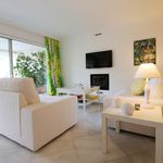 Rent 4 bedroom apartment of 192 m² in Nueva Andalucía