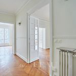 Appartement de 124 m² avec 3 chambre(s) en location à Tour Eiffel, Invalides – Ecole Militaire, Saint-Thomas d’Aquin