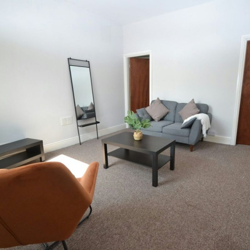 2 Bedroom Property For Rent in West Bridgford - £1,040 PCM
