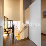 Affitto 4 camera appartamento di 126 m² in Bologna