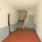 Rent 6 bedroom house of 202 m² in Lagnes