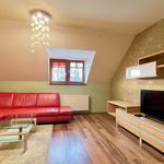 Pronajměte si 2 ložnic/e byt o rozloze 65 m² v Březno