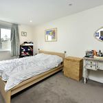 Rent 2 bedroom flat in Windsor